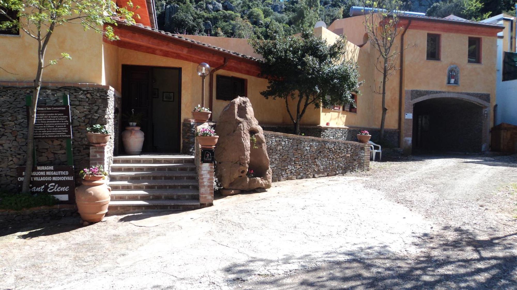 Hotel Sant'Elene Dorgali Bagian luar foto
